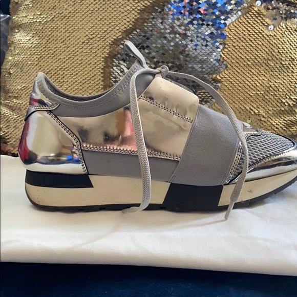 Authentic Balenciaga Trainers - Picture 4 of 6